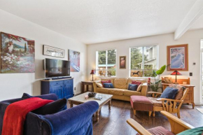 Beautifully Updated Sandpoint Townhome